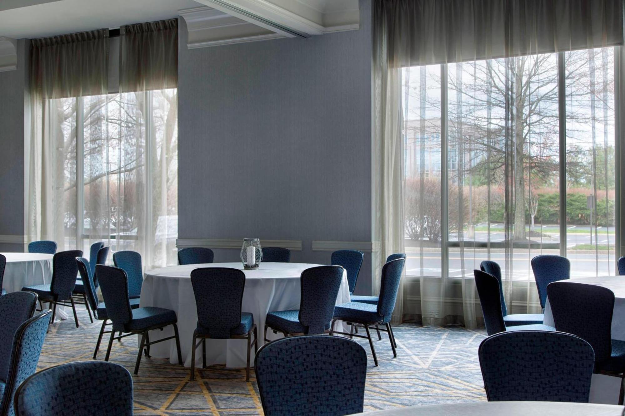 Отель Franklin Marriott Cool Springs Экстерьер фото