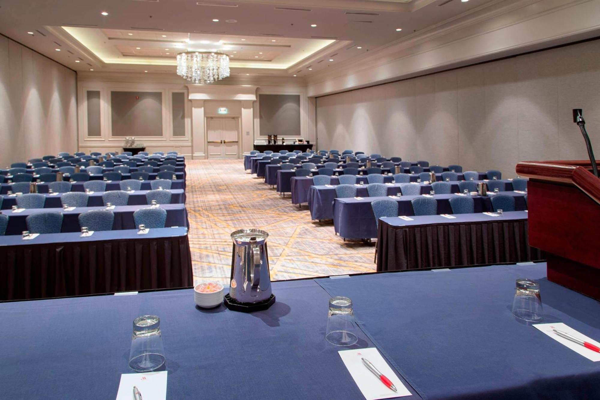 Отель Franklin Marriott Cool Springs Экстерьер фото